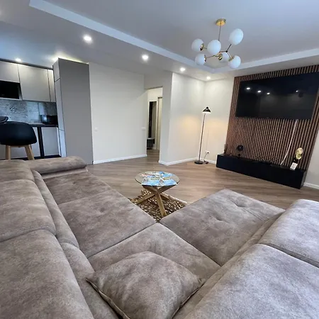 Stradinya Apartment